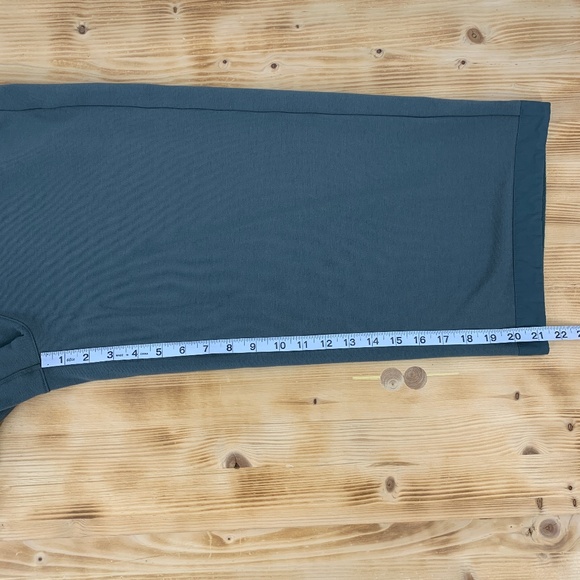 Athleta Triumph Hybrid Wide Crop Pant in Bali Green Sz S - Picture 16 of 16